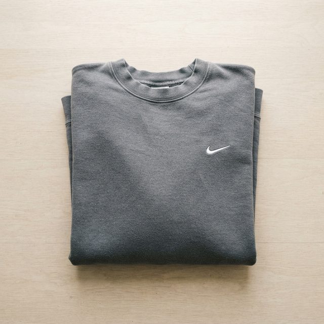 Sweat Nike vintage gris swoosh brodé